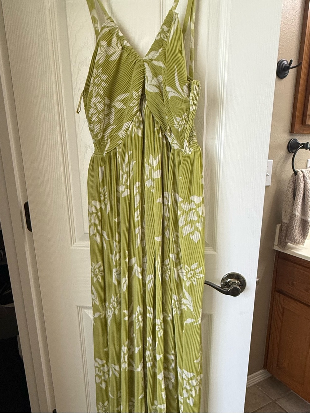 Sincerely Jules Light Green Floral Maxi Dress with Spaghetti Straps
